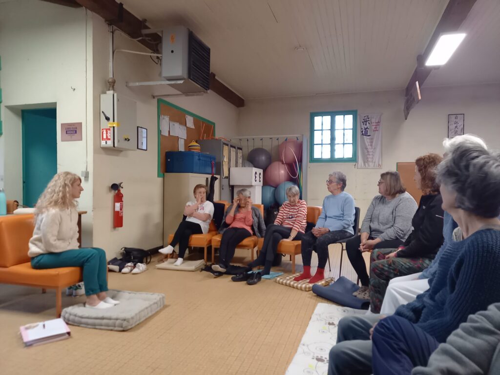 Atelier sophrologie dynamique groupe seniors